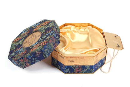 月餅鐵盒怎樣設計得有內(nèi)涵